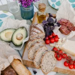 Paket dobrodošlice za goste u obliku lokalnog doručka s regionalnim proizvodima